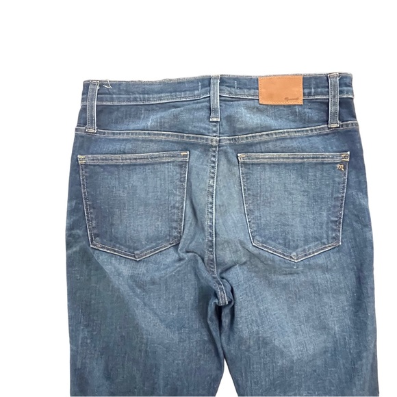 Madewell Women’s Medium Wash 10 inch High Rise Distressed size 30 - Picture 6 of 11